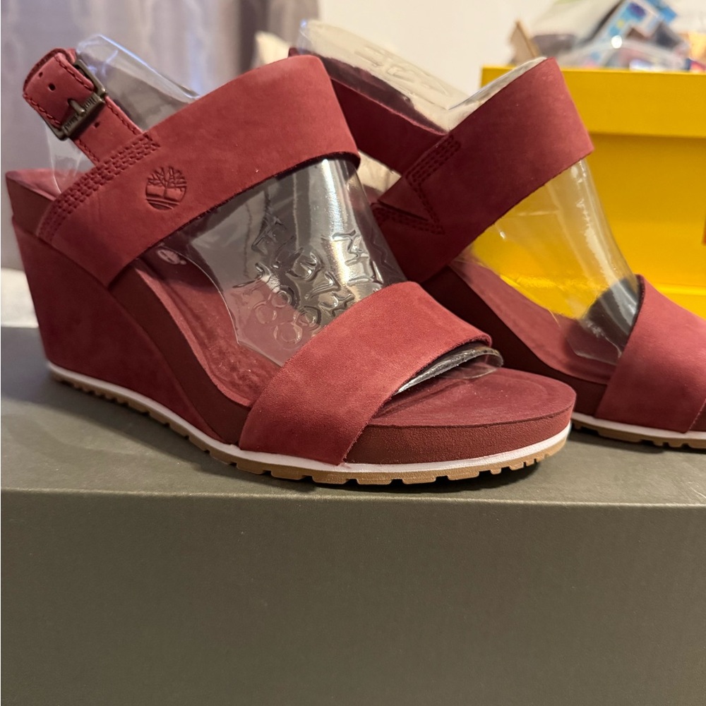 Timberland Womens CAPRI SUNSET Black Nubuck Heeled Wedge Sandals Sandals NWT